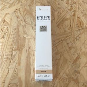 It cosmetics bye bye foundation medium